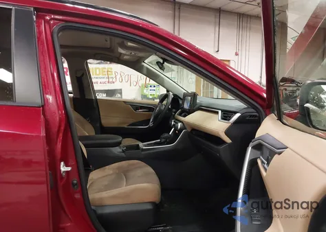 2020 Toyota Rav4 Xle z USA, uszkodzony, nr VIN JTMP1RFV8LD524576